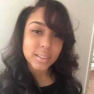 Meet your Posher, Kayla